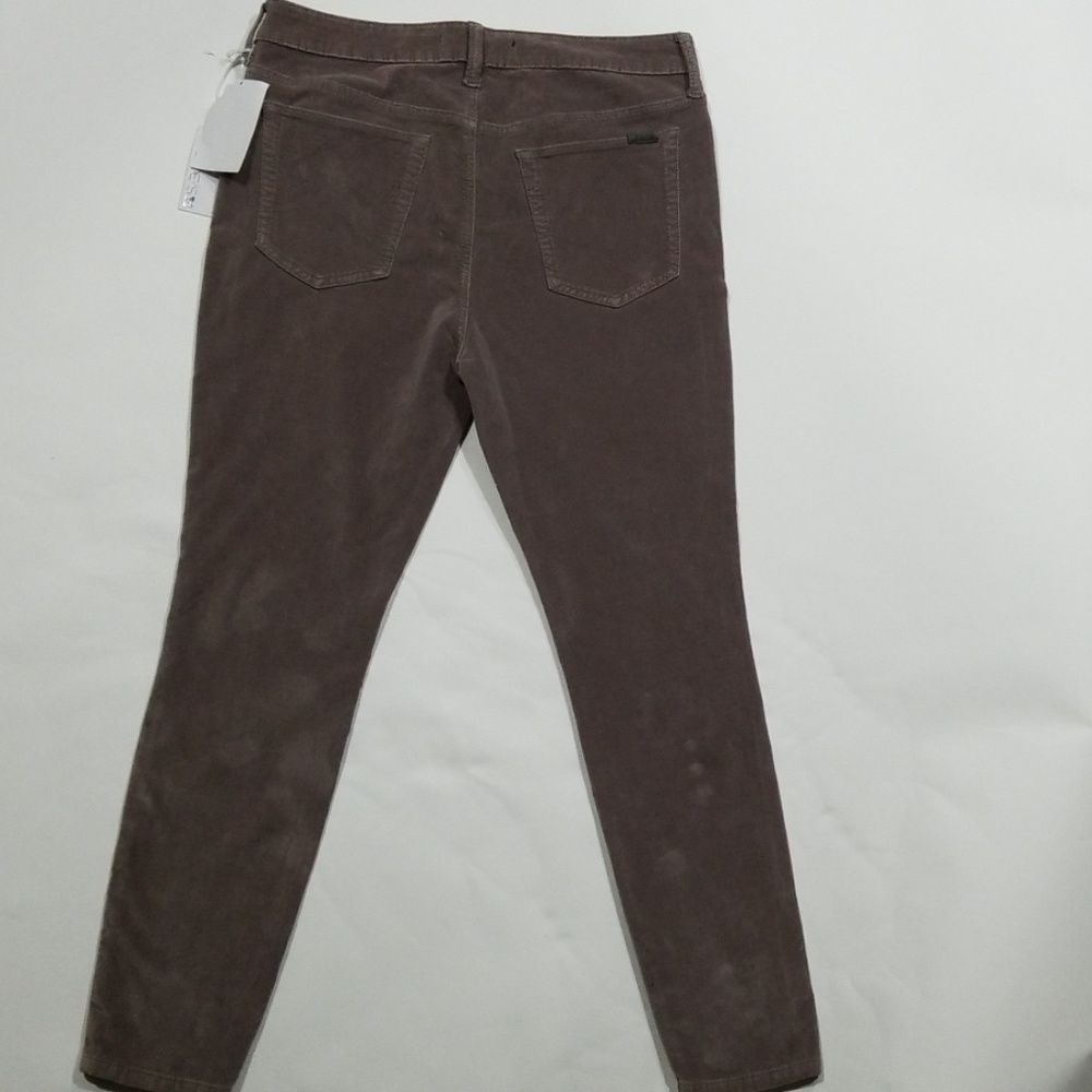 Women's Jeans - Picture 2 of 2